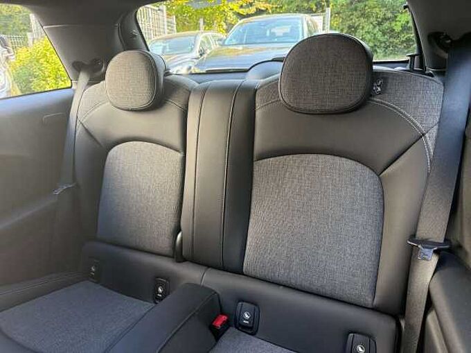 MINI Cooper D Mini 1.5 DA Cooper *Boite auto*9.503€ HTVA*