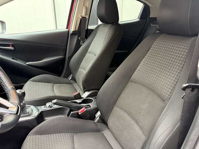 Mazda 2 2 1.5i Skyactiv-G Exclusive Line Navi