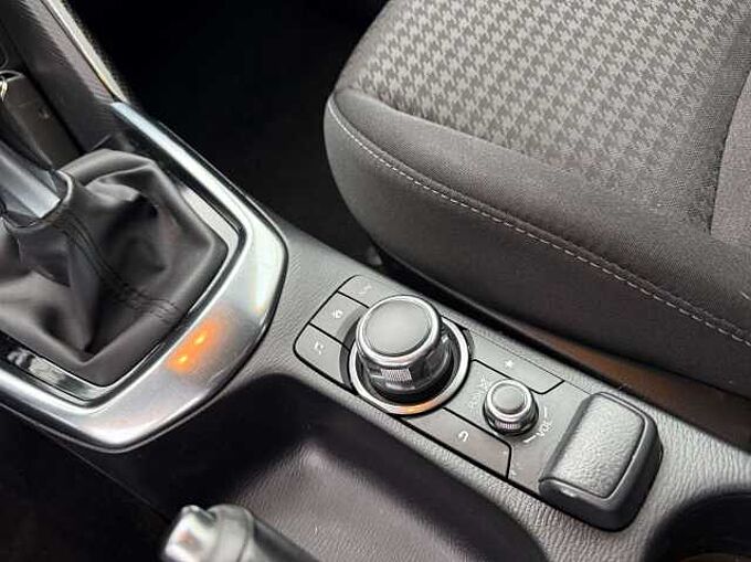 Mazda 2 2 1.5i Skyactiv-G Exclusive Line Navi