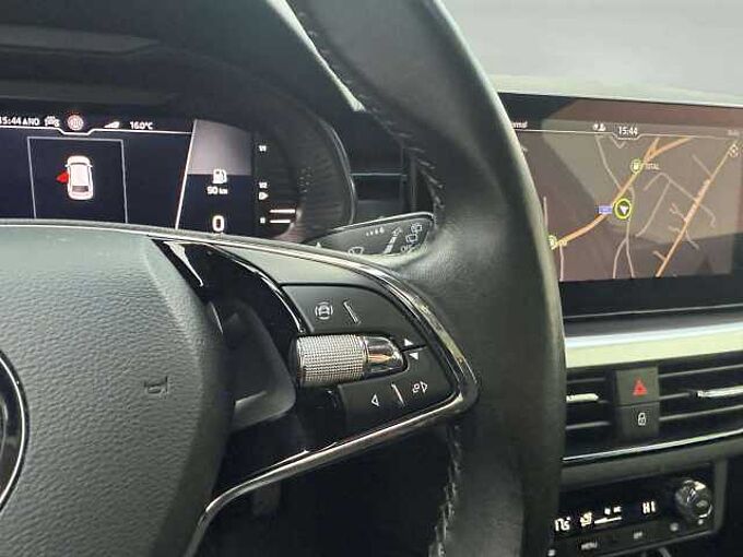 SKODA Scala Scala 1.0 TSI Ambition *Navi*CarPlay*Garantie 1an*