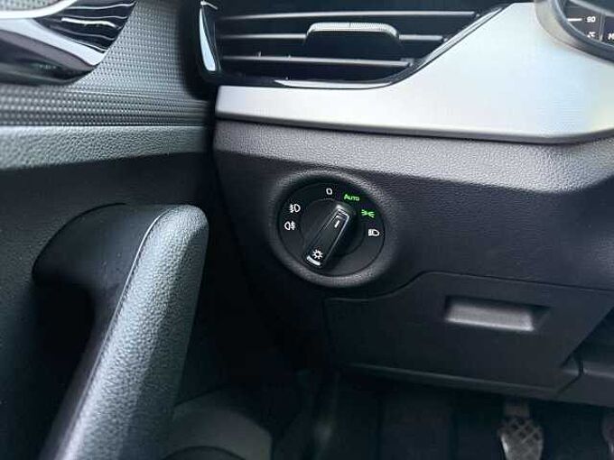 SKODA Scala Scala 1.0 TSI Ambition *Navi*CarPlay*Garantie 1an*