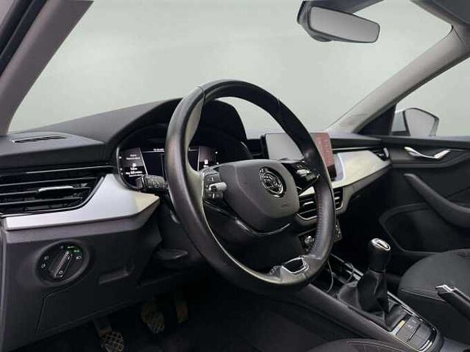 SKODA Scala Scala 1.0 TSI Ambition *Navi*CarPlay*Garantie 1an*