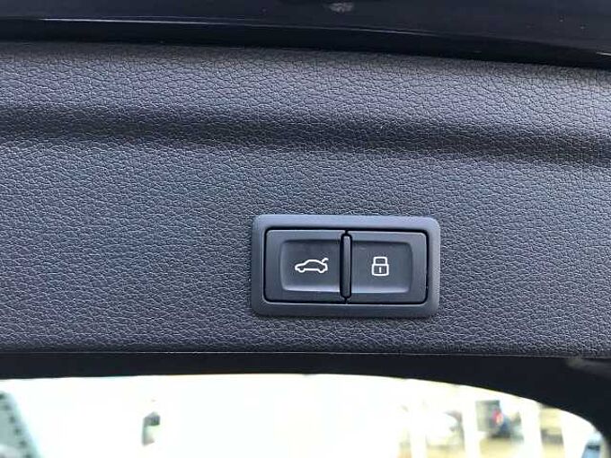 Audi Q3 Q3 Sportback 35 TDi S line S tronic