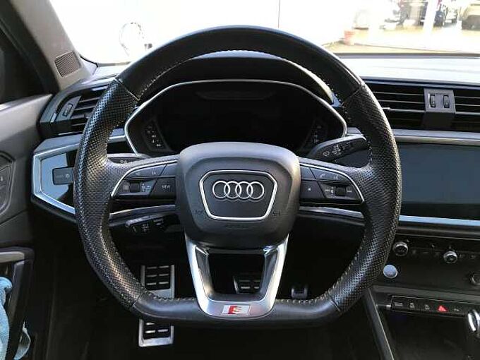 Audi Q3 Q3 Sportback 35 TDi S line S tronic
