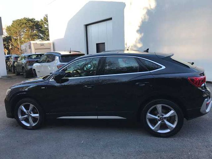 Audi Q3 Q3 Sportback 35 TDi S line S tronic