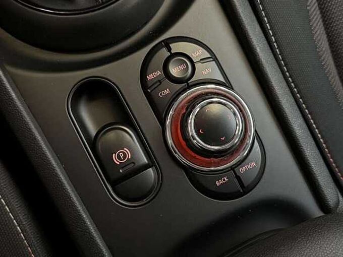 MINI Cooper Clubman Mini Clubman 1.5A Cooper *17.355&euro; HTVA*CarPlay*