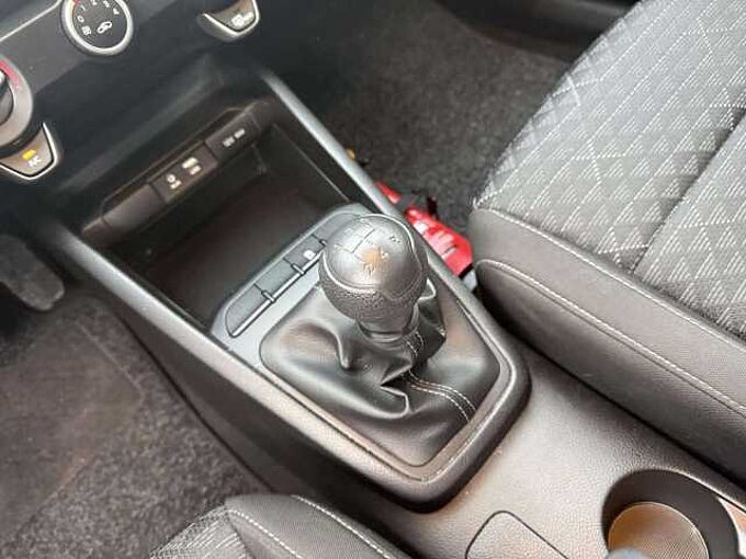 Kia Rio Rio 1.2i Navi Edition *CarPlay*Navi*Garantie 1 an*