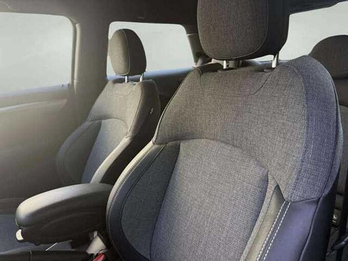 MINI Cooper Cooper D