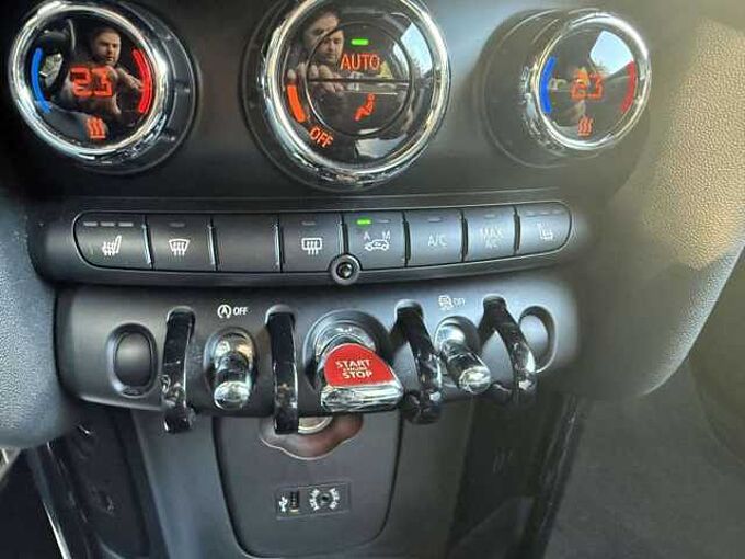 MINI Cooper Cooper D