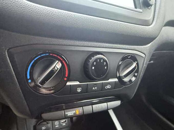 Hyundai i20 i20 1.2i *CarPlay*pr&ecirc;t &agrave; immat*Garantie 12 mois*