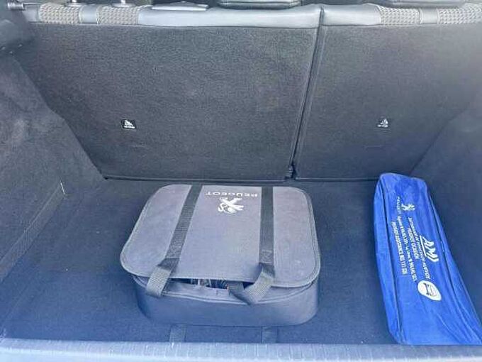 Peugeot e-208 e-208 50 kWh GT Line *CarPlay*Garantie 12 mois*