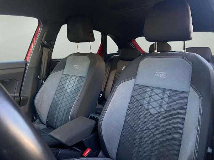 Volkswagen Taigo Taigo 1.0 TSI R-Line * Apple CarPlay * Caméra *