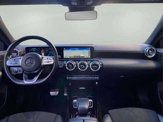 Mercedes-Benz A 180 A 180 d * AMG * Eclairage d'ambiance * CarPlay *