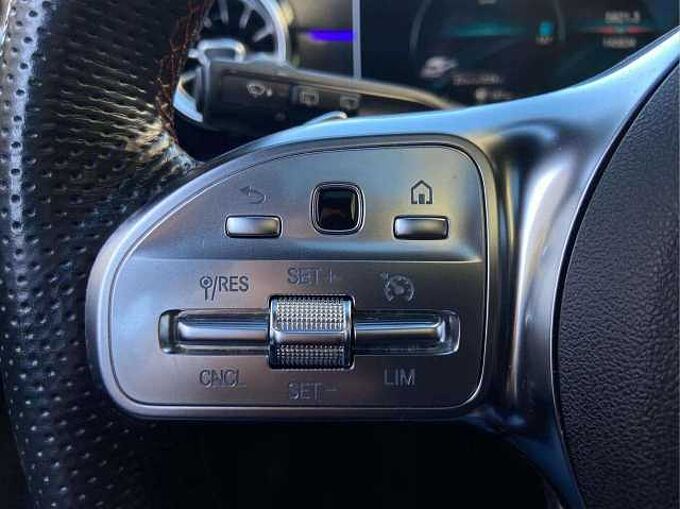 Mercedes-Benz A 180 A 180 d * AMG * Eclairage d'ambiance * CarPlay *