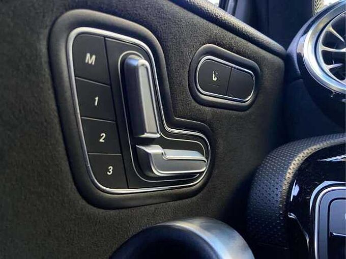 Mercedes-Benz A 180 A 180 d * AMG * Eclairage d'ambiance * CarPlay *