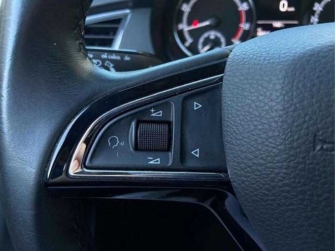 SKODA Fabia Fabia 1.0i * Apple CarPlay * Caméra *