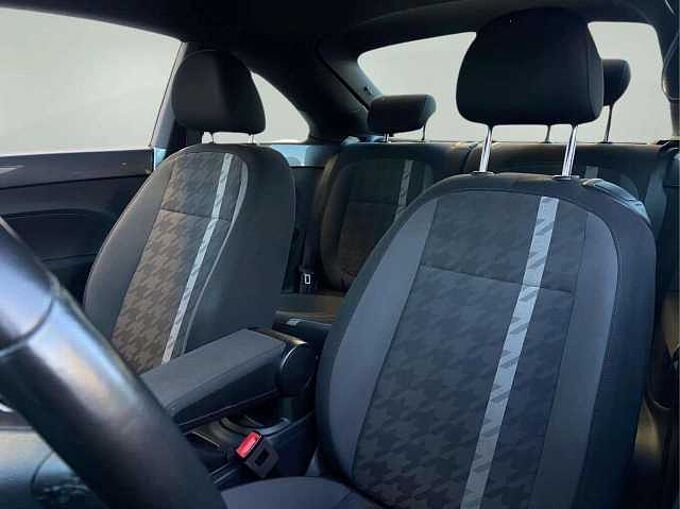 Volkswagen Beetle Beetle 1.2 TSI * Apple CarPlay * Navigation *