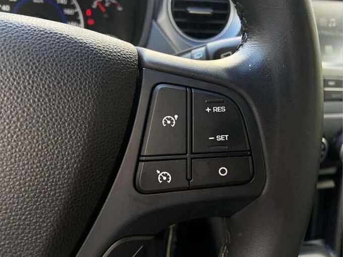 Hyundai i10 i10 1.2i * Apple CarPlay * Navigations *