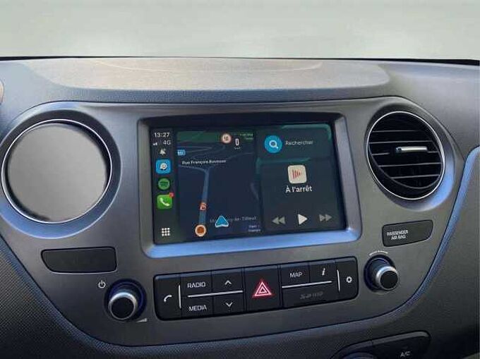 Hyundai i10 i10 1.2i * Apple CarPlay * Navigations *