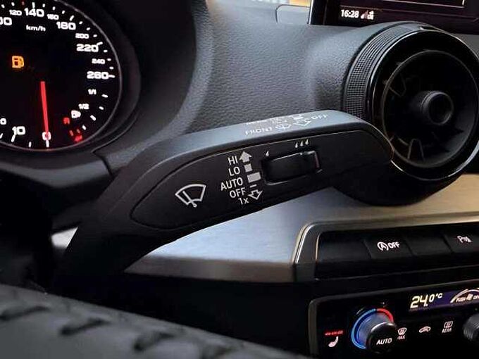 Audi Q2 Q2 1.4 TFSI * Sport * Navigation*Climatisation *