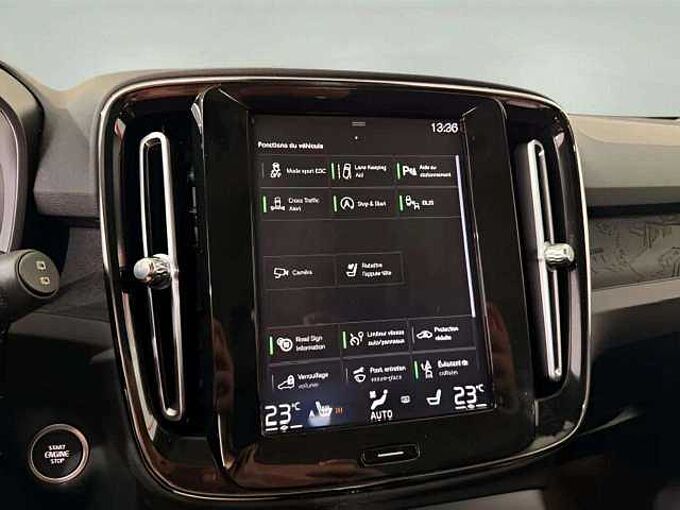 Volvo XC40 XC40 1.5 T3 * Momentum * Apple CarPlay *