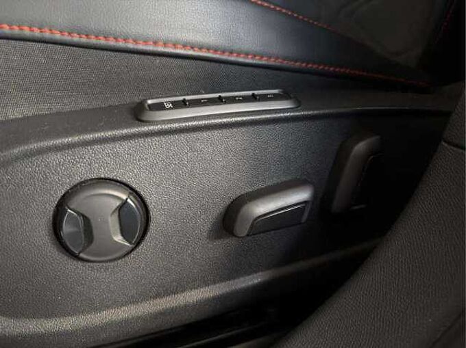 SEAT Leon e-Hybrid Leon e-Hybrid 1.4 * FR * Apple CarPlay * Clim *