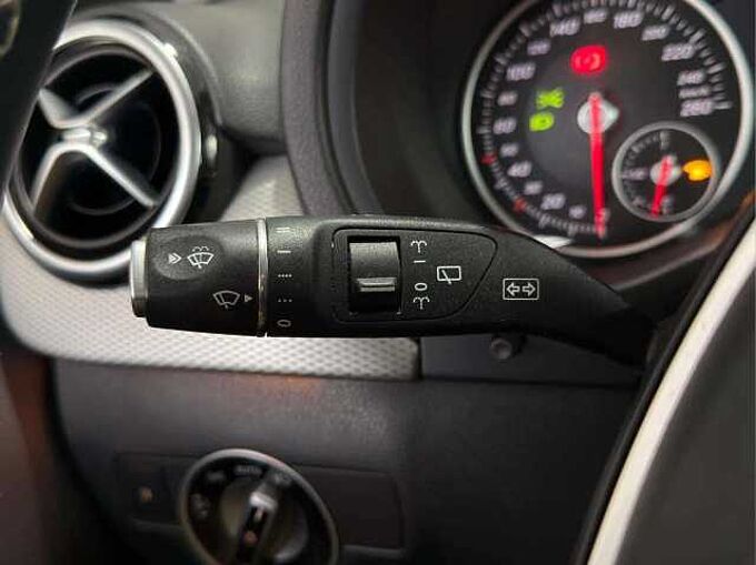 Mercedes-Benz B 180 B180 Edition * Cam&eacute;ra * Capteur stationnement *