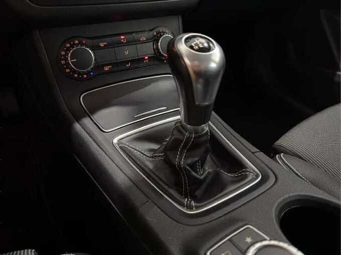 Mercedes-Benz B 180 B180 Edition * Cam&eacute;ra * Capteur stationnement *