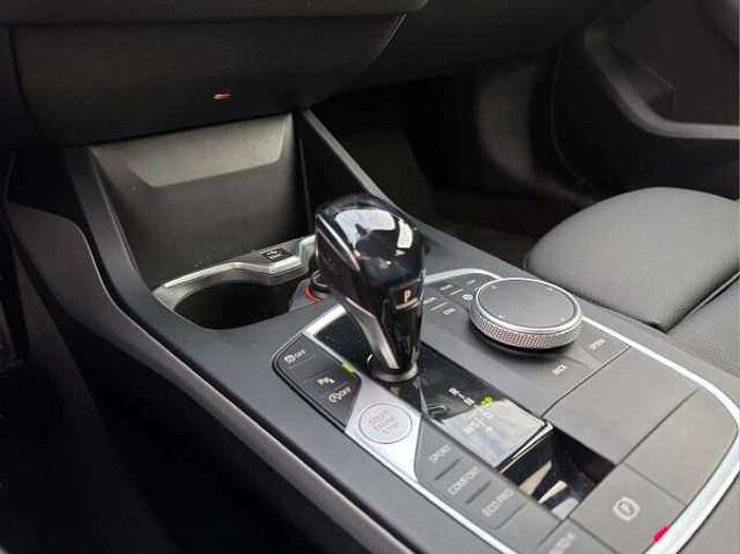 BMW 218 Gran Coup&eacute; 218i * Apple CarPlay *