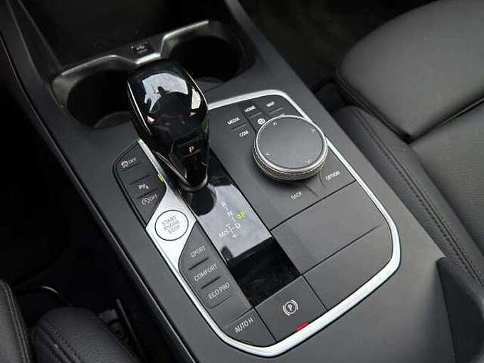 BMW 218 Gran Coup&eacute; 218i * Apple CarPlay *