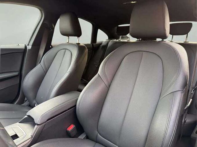 BMW 218 Gran Coup&eacute; 218i * Apple CarPlay *