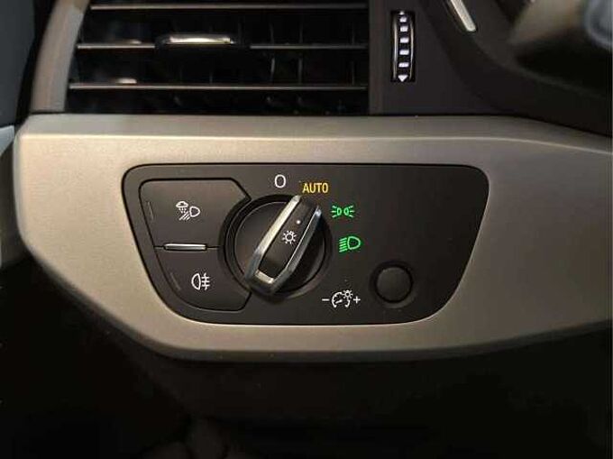 Audi A4 A4 Avant 30 TDi * Palettes au volant *