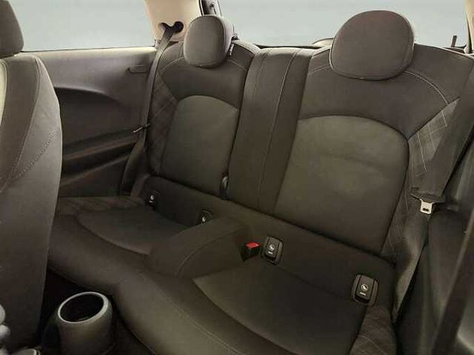 MINI One Mini 1.5 One * Si&egrave;ges chauffants * Navigation *