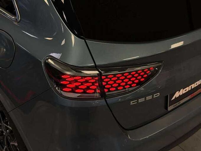 Kia Ceed / cee'd Ceed 1.0 T-GDi * Style Edition * Apple CarPlay *