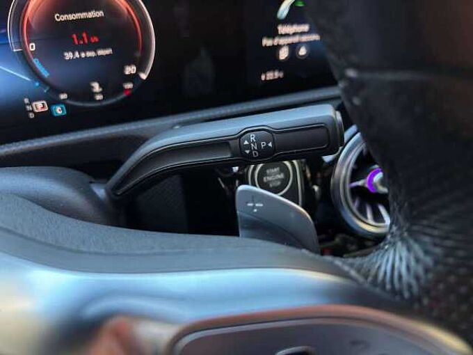 Mercedes-Benz CLA 180 CLA 180 d * Launch edition * Apple CarPlay *