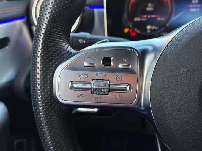 Mercedes-Benz CLA 180 CLA 180 d * Launch edition * Apple CarPlay *