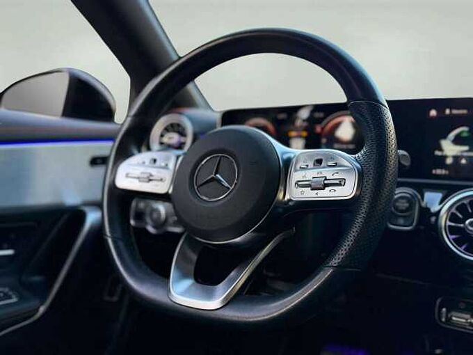Mercedes-Benz CLA 180 CLA 180 d * Launch edition * Apple CarPlay *