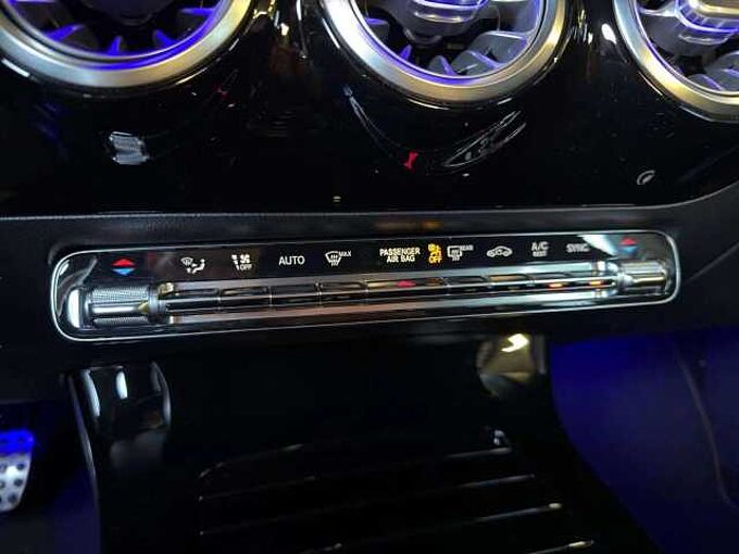 Mercedes-Benz CLA 180 CLA 180 d * Launch edition * Apple CarPlay *