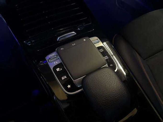 Mercedes-Benz CLA 180 CLA 180 d * Launch edition * Apple CarPlay *