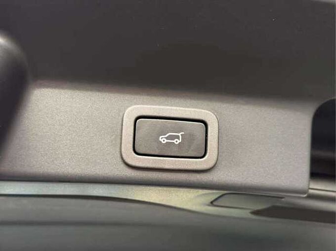 Jaguar F-Pace F-Pace 2.0 T AWD P250 *Appel CarPlay * Caméra 360*