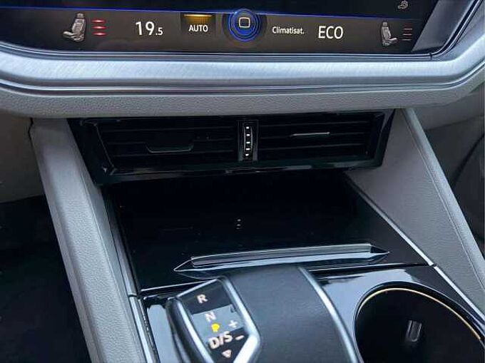 Volkswagen Touareg Touareg 3.0 TDi V6 SCR 4Mo R-Line