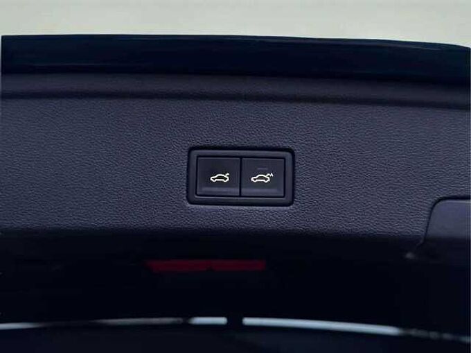 Volkswagen Touareg Touareg 3.0 TDi V6 SCR 4Mo R-Line