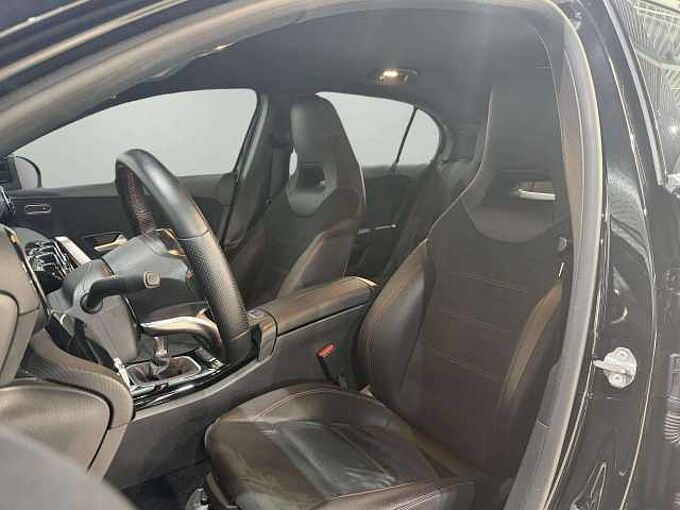 Mercedes-Benz A 200 A 200 AMG * CARPLAY * GPS * sièges chauffants *