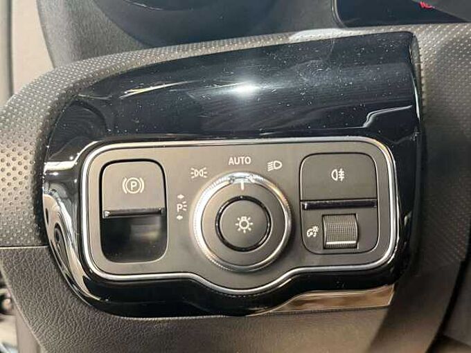 Mercedes-Benz A 200 A 200 AMG * CARPLAY * GPS * sièges chauffants *