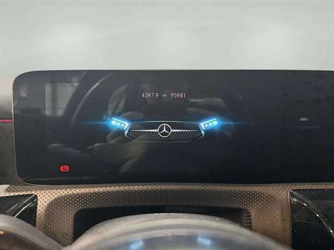 Mercedes-Benz A 200 A 200 AMG * CARPLAY * GPS * sièges chauffants *