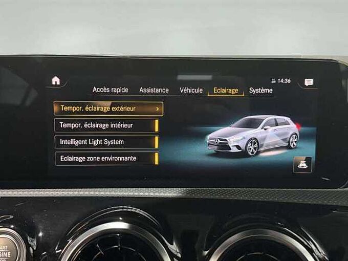 Mercedes-Benz A 200 A 200 AMG * CARPLAY * GPS * sièges chauffants *