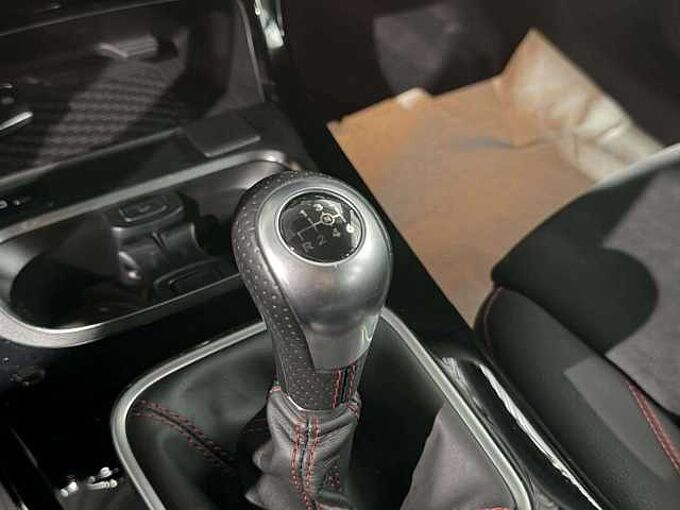 Mercedes-Benz A 200 A 200 AMG * CARPLAY * GPS * sièges chauffants *