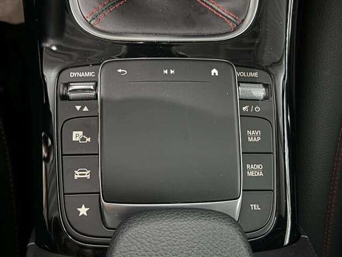 Mercedes-Benz A 200 A 200 AMG * CARPLAY * GPS * sièges chauffants *