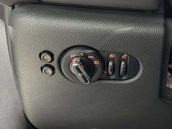 MINI Cooper Mini 1.5 Cooper * GPS * BLUETOOTH * toit pano *