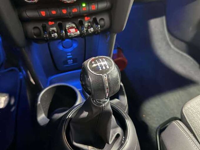 MINI Cooper Mini 1.5 Cooper * GPS * BLUETOOTH * toit pano *